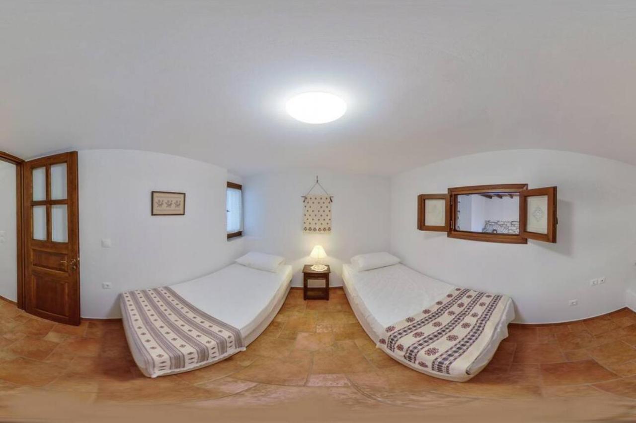 Traditional Inn Pirethron Apérathos 외부 사진